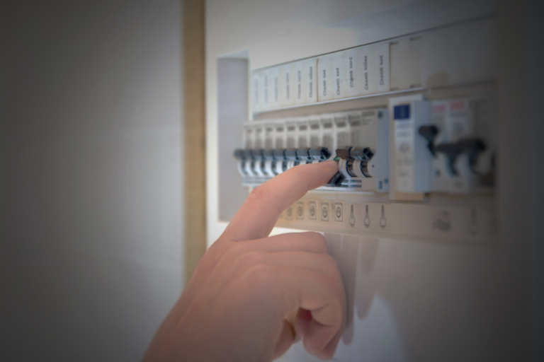 Electricista 24 Pro Electricista 24 Pro