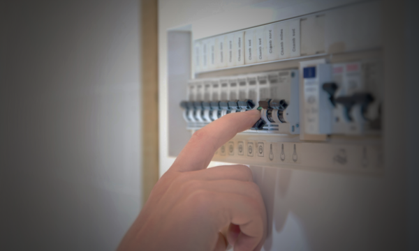 Electricista 24 Pro